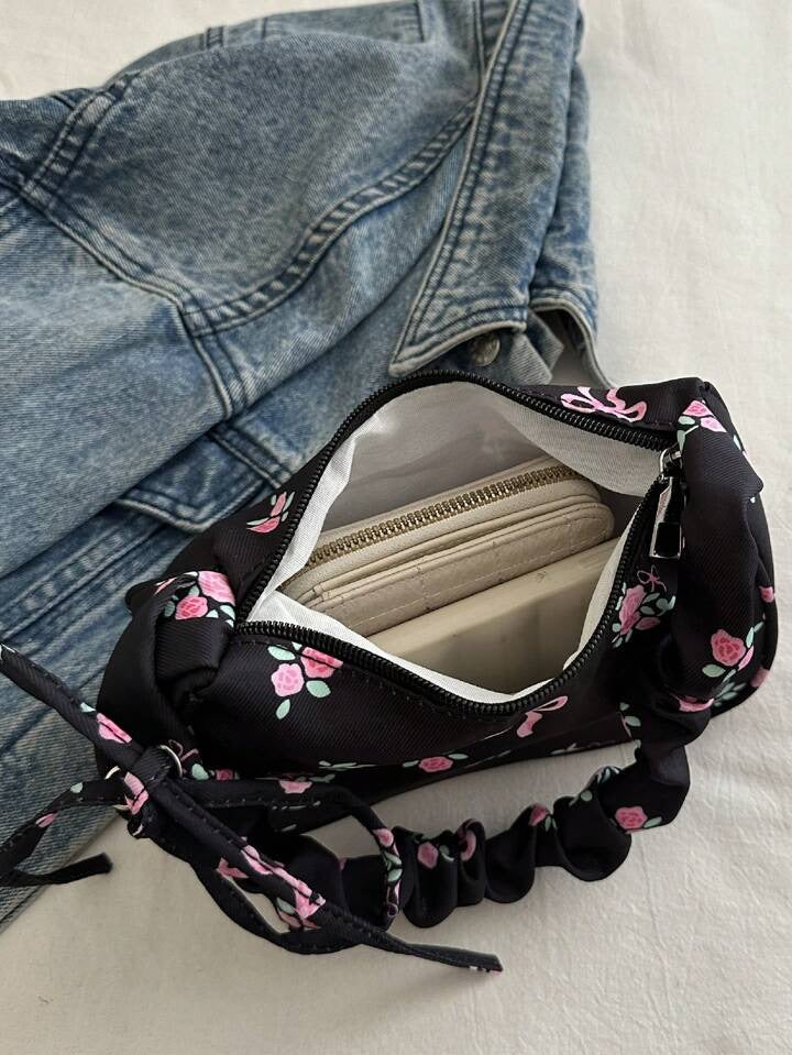 Ruffled handle bag